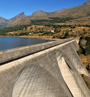 Visite de l'usine hydroélectrique de Castirla